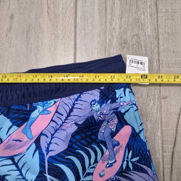 Men's Batman Elastic Waist Surf Swim Shorts Size XXL Beach - Picture 9 of 9